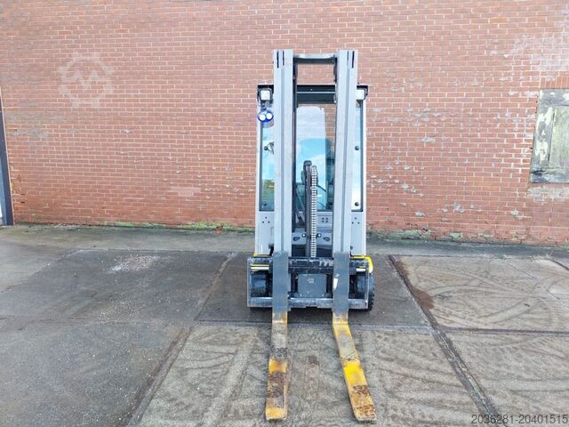 Carretilla eléctrica de 3 ruedas Jungheinrich EFG 216k