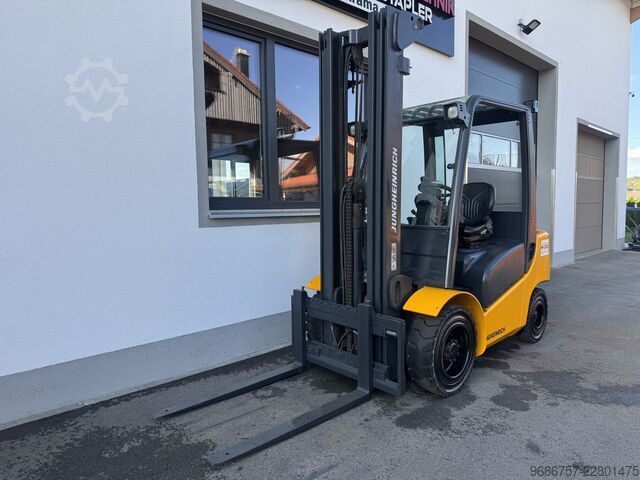 Carretilla elevadora Jungheinrich DFG430