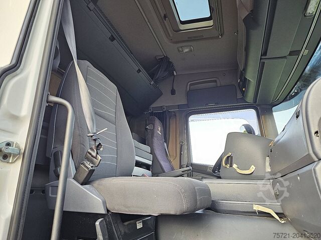 Šasija sa vozačkom kabinom SCANIA G450 Highline,6x4