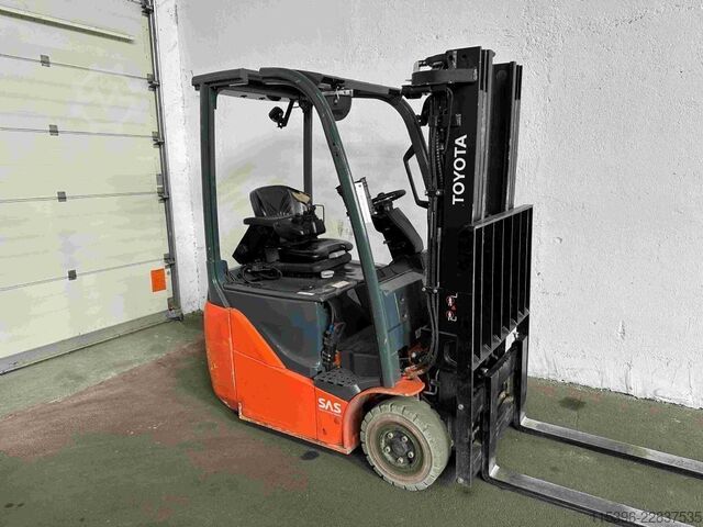 Carrello elevatore elettrico a 3 ruote Toyota 8FBE15T - TRIPLEX 4,3 m