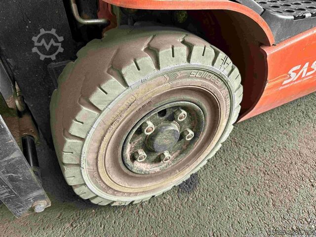 Carrello elevatore elettrico a 3 ruote Toyota 8FBE15T - TRIPLEX 4,3 m