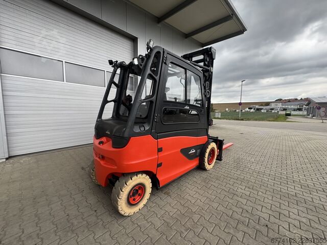 Elektryczny – 4 koła Linde E40HL-01/600--EK
