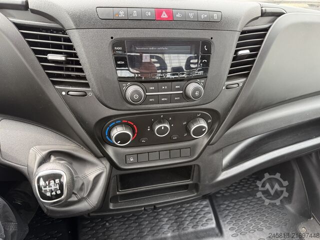 شاحنة صندوقية مفتوحة Iveco DAILY 35-160