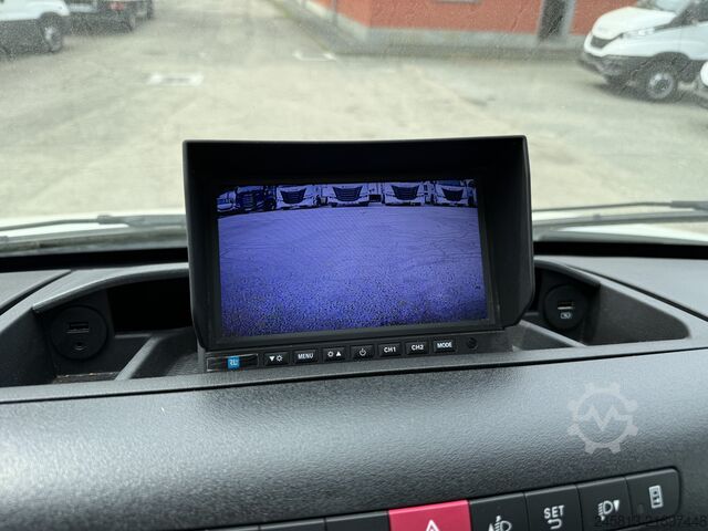 شاحنة صندوقية مفتوحة Iveco DAILY 35-160