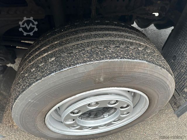 Autocarro con pianale e telone MERCEDES-BENZ Actros 2545 Pritche 7,29m Hubdach Stapler