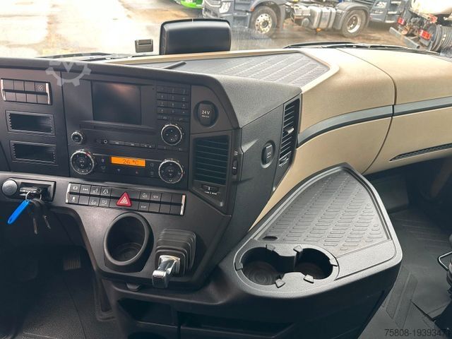 Autocarro con pianale e telone MERCEDES-BENZ Actros 2545 Pritche 7,29m Hubdach Stapler