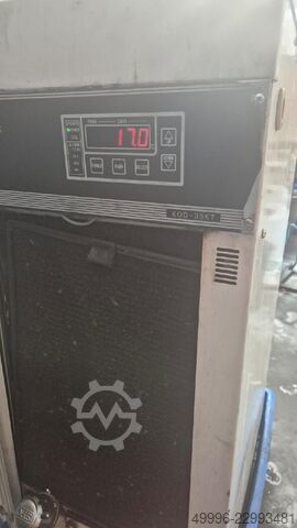 вертикальный обрабатывающий центр DOOSAN VM50
