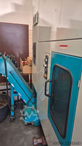 вертикальный обрабатывающий центр DOOSAN VM50