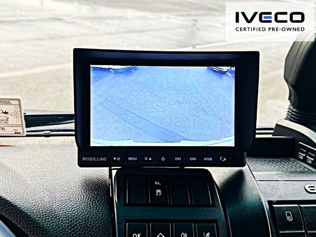 Transporter mit Koffer IVECO ML75E19/P Koffer/LBW