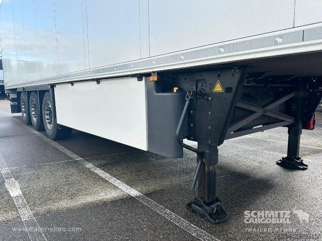 Refriģeratora puspiekabe Schmitz Cargobull Semitrailer Reefer Standard