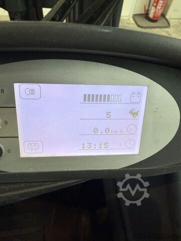 বৈদ্যুতিক 4 চাকা ফর্কলিফ্ট Still RX 20-20 P / 3127 Std. / AKKU 2023