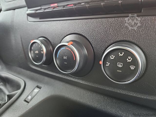 Чемодан RENAULT MASTER 2.3 Bakwagen Laadklep!