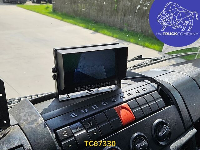 Chiếc vali Iveco EuroCargo 140 E22