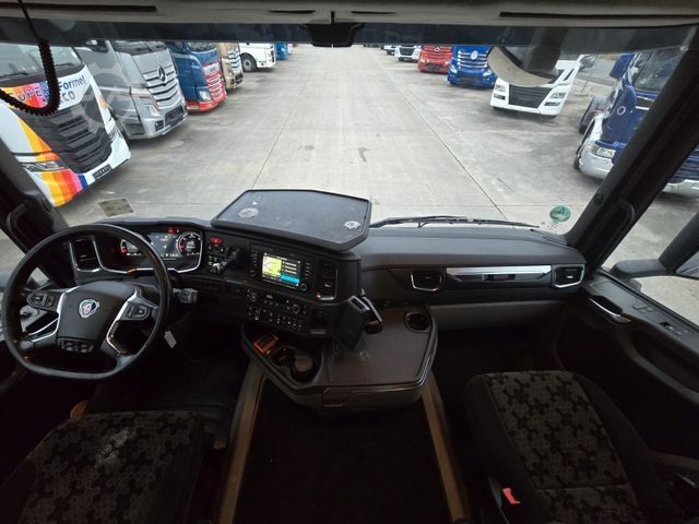 Maināms virsbūves kravas automobilis SCANIA R450*ACC*LENK-/LIFTACHSE*RETARDER*  VOLLLUFT