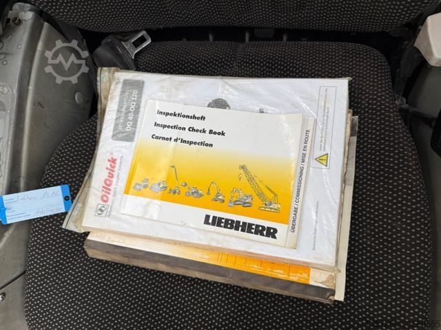 Excavadora móvil LIEBHERR A914 Compact / 2017 BJ / 9.979 H / OilQuick