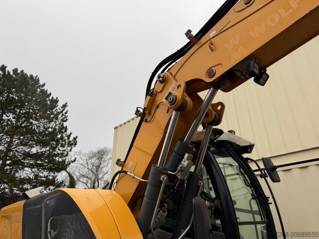 ホイール式油圧ショベル LIEBHERR A914 Compact / 2017 BJ / 9.979 H / OilQuick