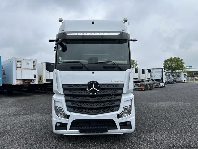 Standard SZM Mercedes Benz 1851 LS Actros Gigaspace
