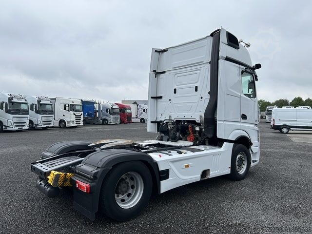 Standard SZM Mercedes Benz 1851 LS Actros Gigaspace