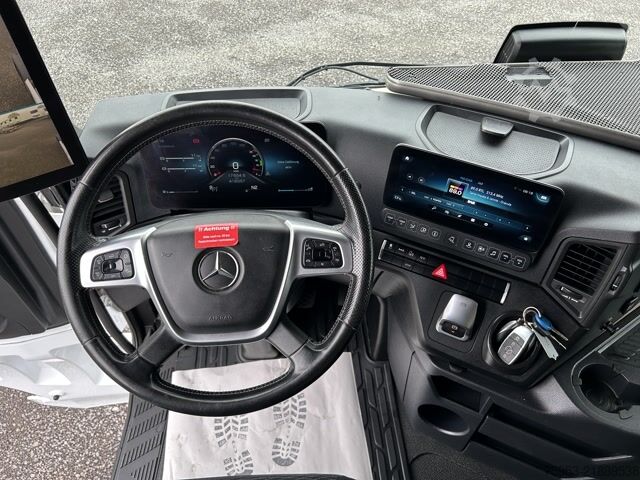 Standard SZM Mercedes Benz 1851 LS Actros Gigaspace