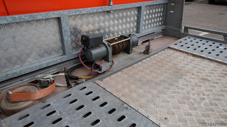 車両運搬バン Mercedes-Benz 515 CDI Car transport broken engine broken engine