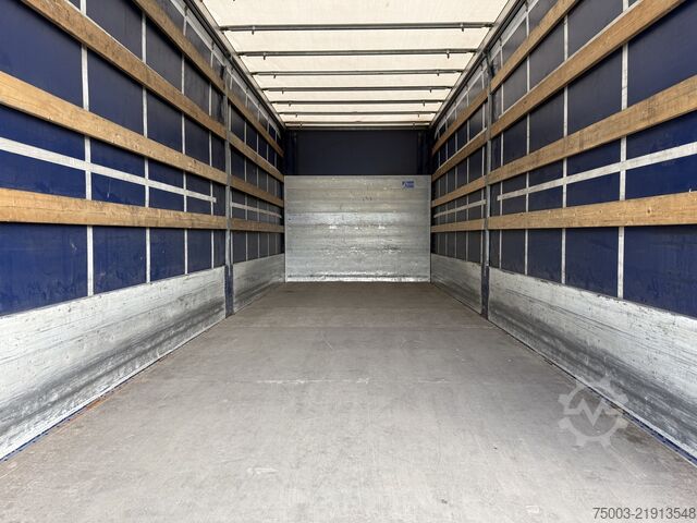 Tentinė platforma sunkvežimis Volvo FL 210.14 4X2