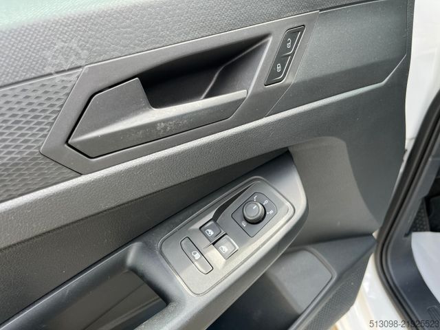 Furgon blaszak VOLKSWAGEN CADDY AUTOMATIK AHK NAVI KLIMA TEMP SHZ
