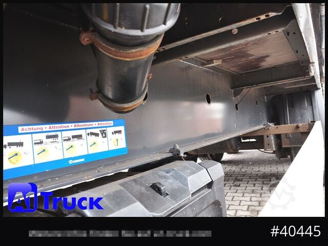 Auflieger mit Pritsche & Plane KRONE SD Tautliner, Code XL, BPW