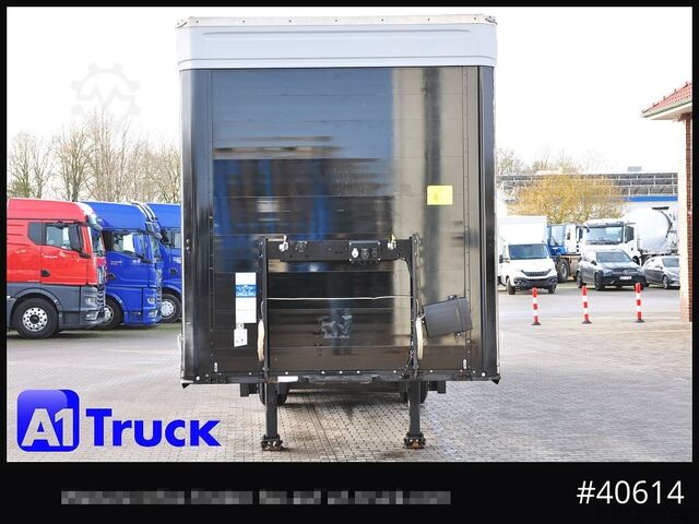 Öppen semitrailer med kapell KOEGEL S 24,  SAF, neue Plane, 257.101km,