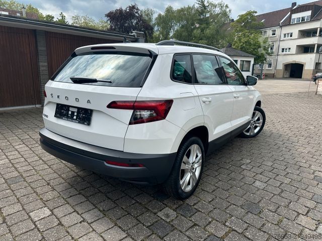 Pick-up SKODA Karoq 85kW DSG STYLE * Klimaaut. * Navi *