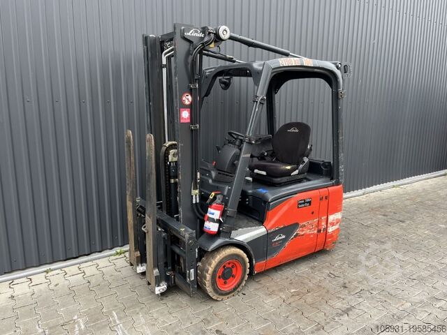 Stivuitor electric cu 3 roți Linde E16-01