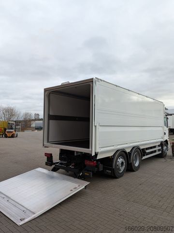 Kuorma-auto umpikorilla MAN TGM 26.320 6x2/4 Getränkefahrzeug Wingliner LBW