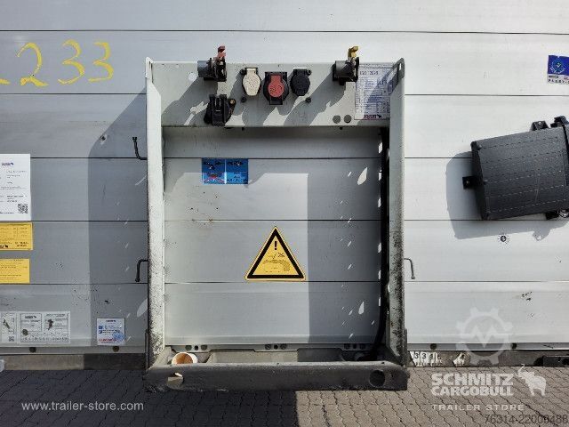 Semirremolque abierto con toldo Schmitz Cargobull Curtainsider Mega Getränke