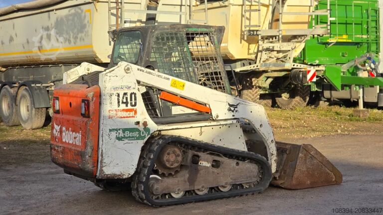 Caricatore cingolato Bobcat T140