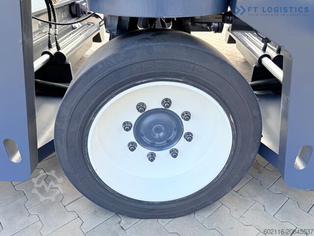 Vierwegestapler Combilift C8000 GAS TRIPLEX 8300 WIDE POSITIONER