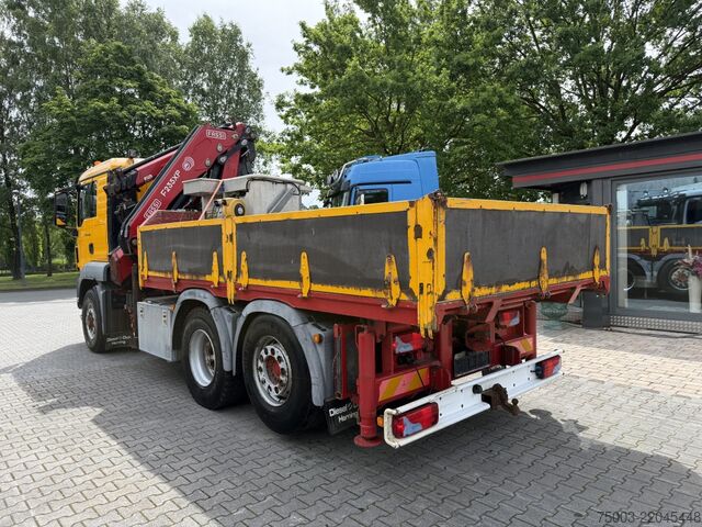 Tipper truck MAN TGS 26.400 6X4H-2 Kran Fassi F235XP bis 25 Meter