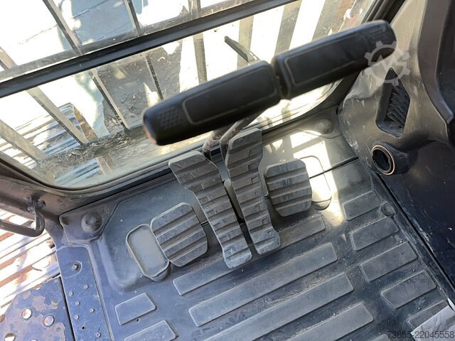 Excavadora de cadenas Hyundai HX520AL
