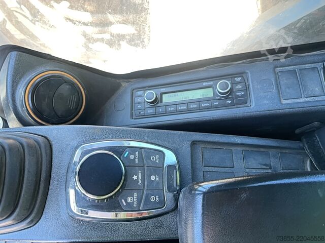 Excavadora de cadenas Hyundai HX520AL