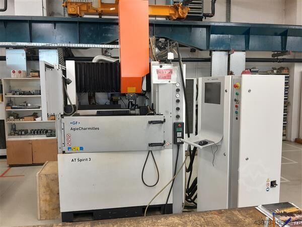 Machines d'électroérosion par enfonçage / EDM Agie AGIETRON SPIRIT 3