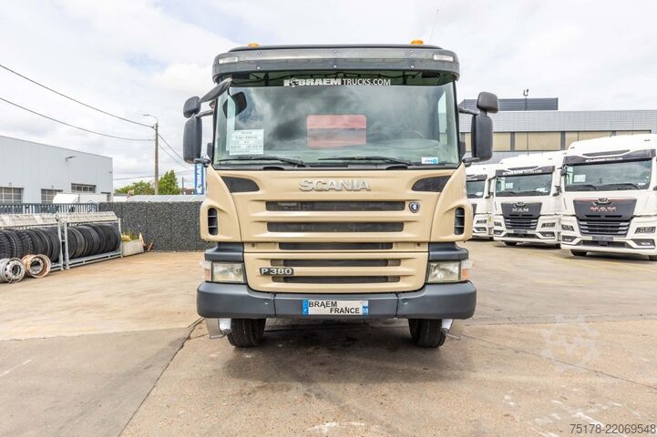 Truk jungkit SCANIA P380+BIBENNE CIF
