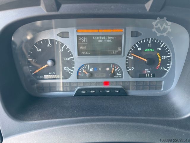 Вакуумний автоцистерна MERCEDES-BENZ Atego 922 4x2 Hvidtved Larsen CityFlex204