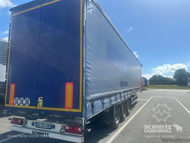 Відкритий напівпричіп з тентом Schmitz Cargobull Curtainsider Mega