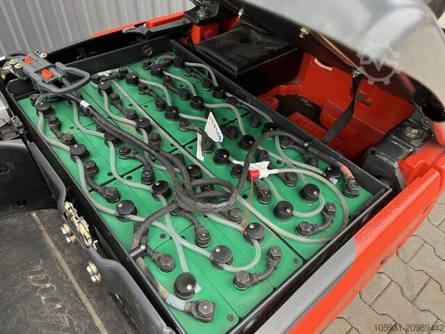 รถยกไฟฟ้า 3 ล้อ Linde E16C-02