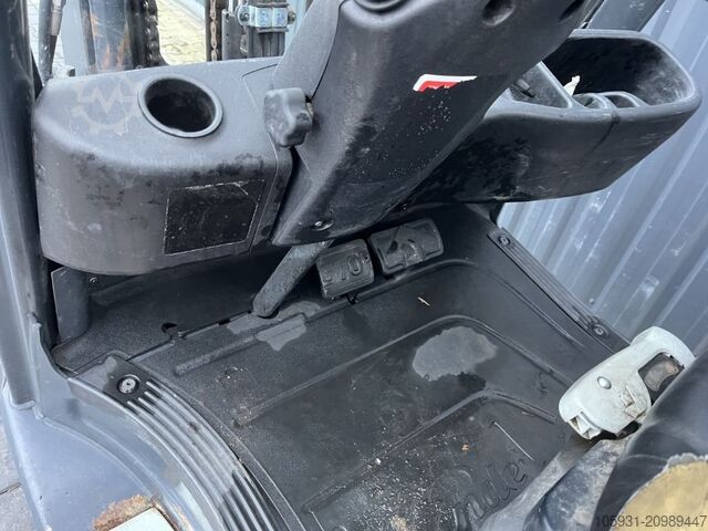 LPG viljuškari Linde H18T-01