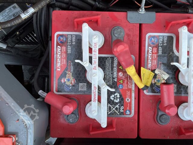 Vertikalni lift Skyjack SJ12