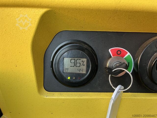 รถลากพาเลทแบบมือโยก Hyster P1.6