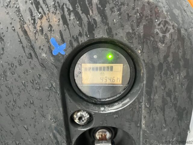 รถลากพาเลทแบบมือโยก Still EXU-H18