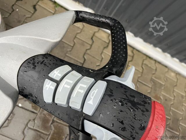 รถลากพาเลทแบบมือโยก Still EXU-H18