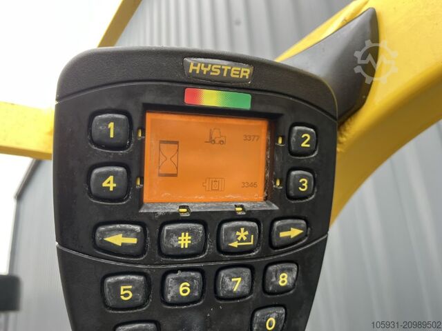 รถโฟล์คลิฟท์ไฟฟ้า 4 ล้อ Hyster E2.0XN