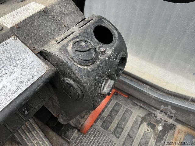 รถโฟล์คลิฟท์ไฟฟ้า 4 ล้อ Toyota 7FBMF40