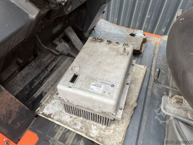 รถโฟล์คลิฟท์ไฟฟ้า 4 ล้อ Toyota 7FBMF40